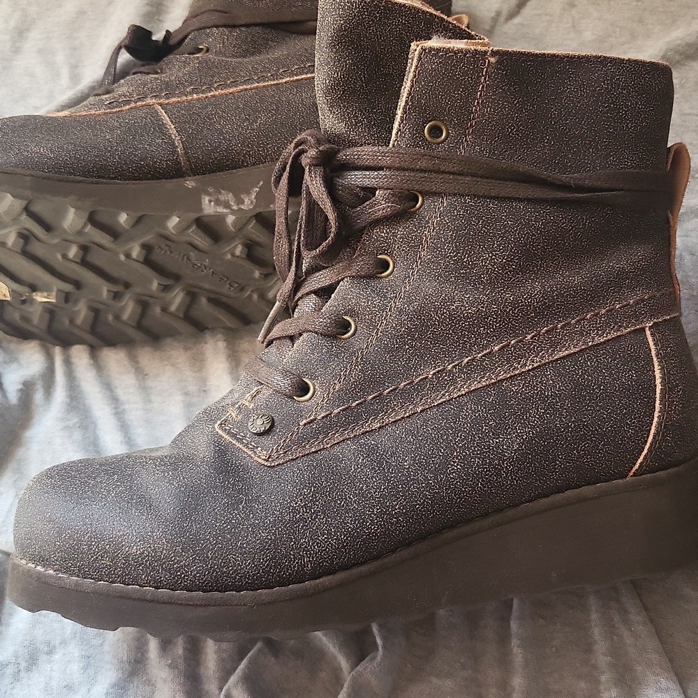 Bearpaw Sherpa Lined Lace Up Wedge Boots Size 9 - Picture 7 of 11